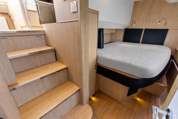 Decadence 44ft Aquila Yacht For Sale