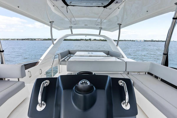 2021 Aquila 44
