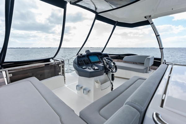 Decadence 44ft Aquila Yacht For Sale