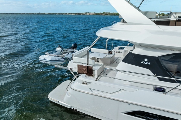 2021 Aquila 44