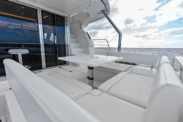 2021 Aquila 44