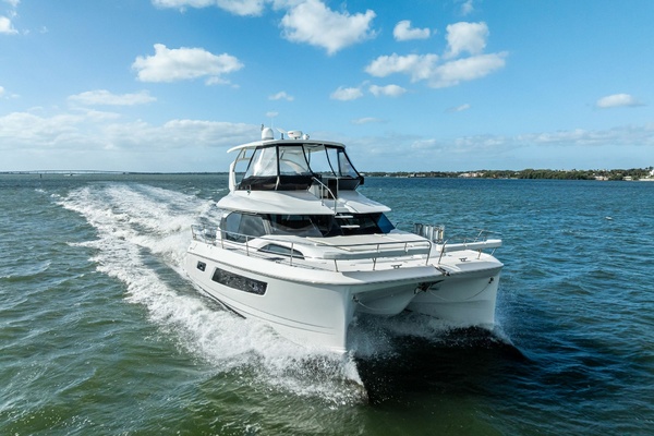 Decadence 44ft Aquila Yacht For Sale