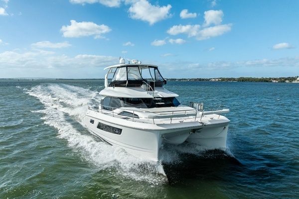 2021 Aquila 44