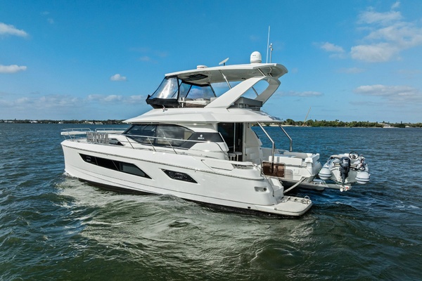 Decadence 44ft Aquila Yacht For Sale