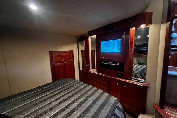COOL IT 56ft Cruisers Yachts Yacht For Sale