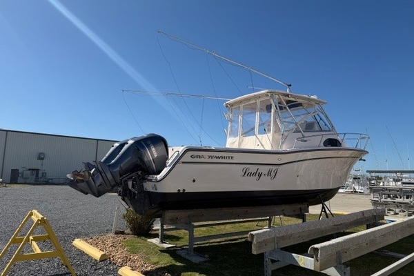 Lady MJ 30ft Grady White Yacht For Sale