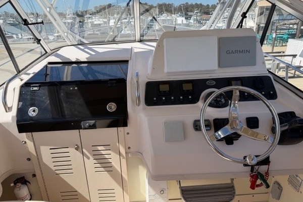 Lady MJ 30ft Grady White Yacht For Sale