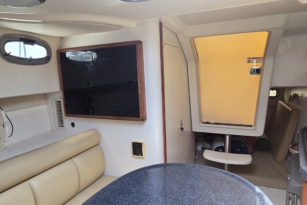 32ft Boston Whaler Yacht For Sale