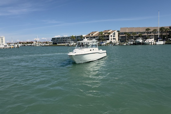 32ft Boston Whaler Yacht For Sale