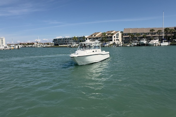 2007 Boston Whaler 32