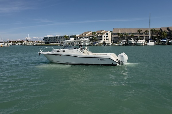 2007 Boston Whaler 32