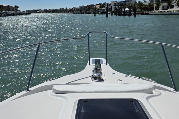 2007 Boston Whaler 32