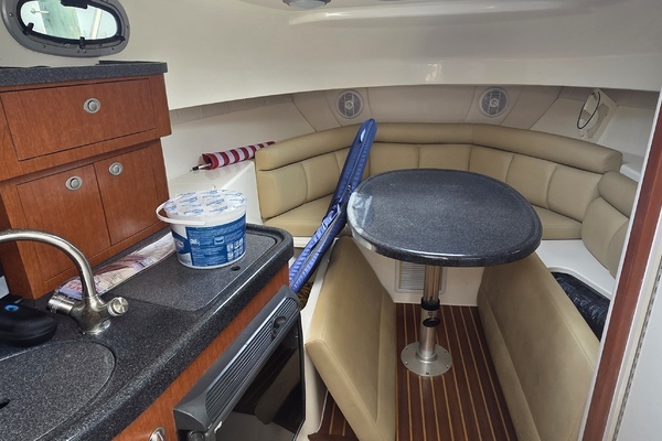 2007 Boston Whaler 32