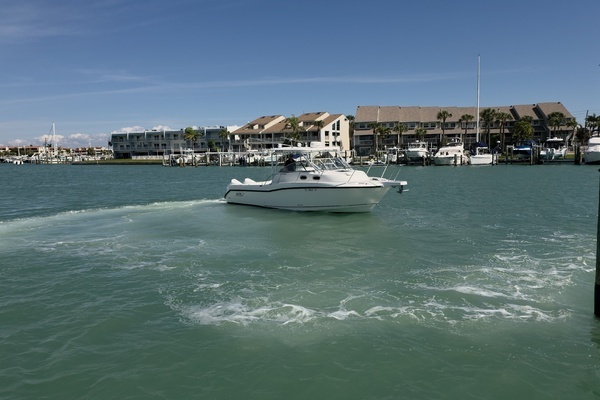 2007 Boston Whaler 32