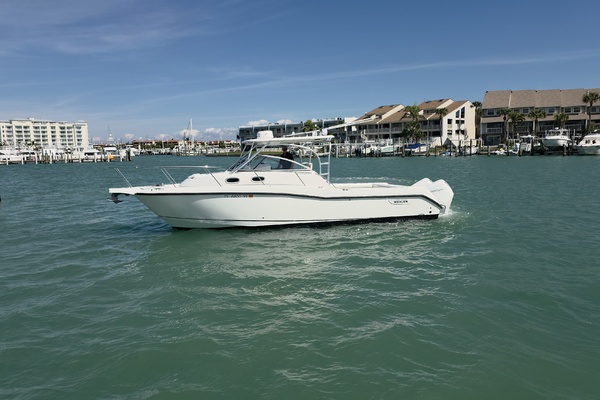 32ft Boston Whaler Yacht For Sale