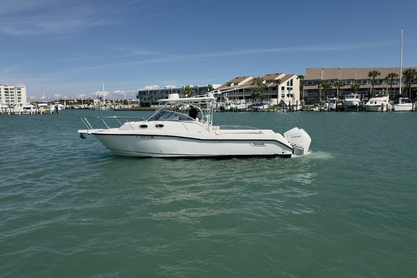 32ft Boston Whaler Yacht For Sale