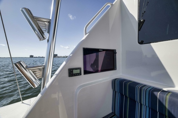 2005 Viking 56