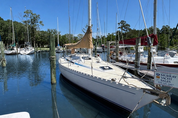 LA BREZZA 39ft Grand Soleil Yacht For Sale