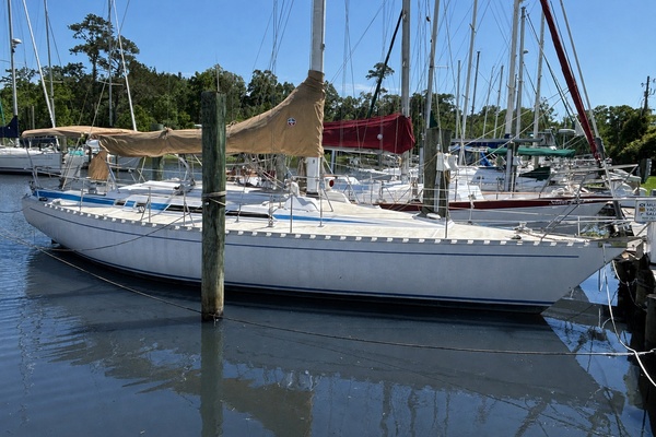 LA BREZZA 39ft Grand Soleil Yacht For Sale