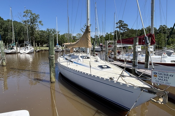 LA BREZZA 39ft Grand Soleil Yacht For Sale