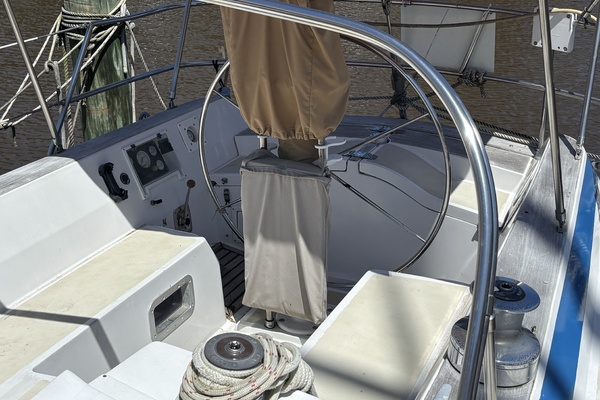 LA BREZZA 39ft Grand Soleil Yacht For Sale