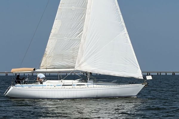 LA BREZZA 39ft Grand Soleil Yacht For Sale