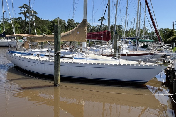 LA BREZZA 39ft Grand Soleil Yacht For Sale