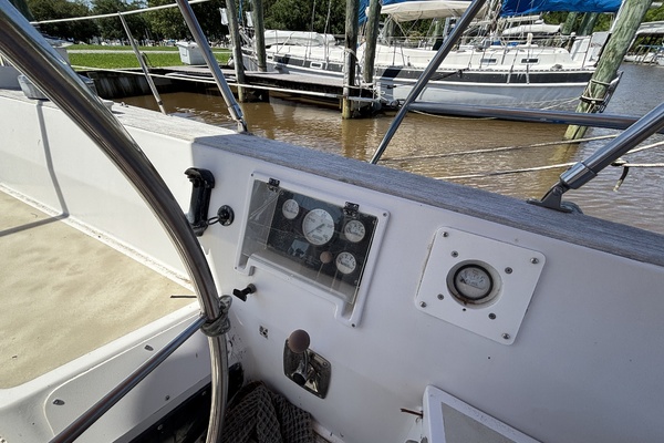 LA BREZZA 39ft Grand Soleil Yacht For Sale