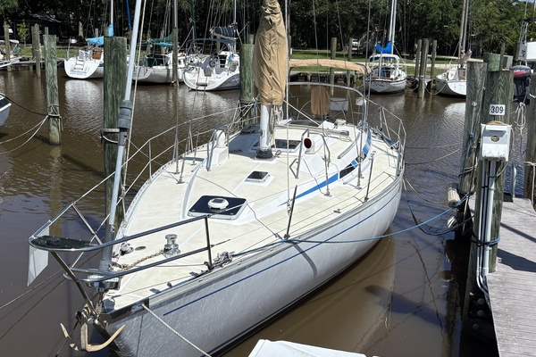 LA BREZZA 39ft Grand Soleil Yacht For Sale