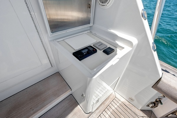 1998 Hatteras 60