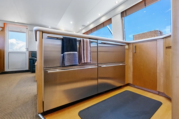 Endurance 60ft Hatteras Yacht For Sale