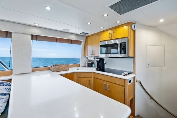 Endurance 60ft Hatteras Yacht For Sale