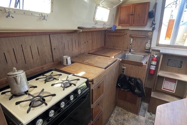 Clover 40ft Morgan Yacht For Sale