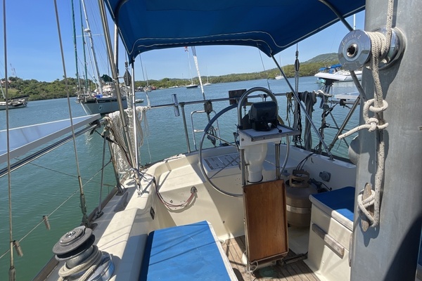 Clover 40ft Morgan Yacht For Sale
