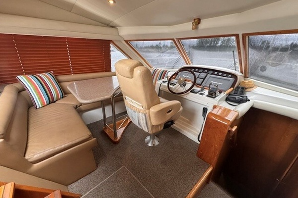 LADY CAPTIVA 48ft Navigator Yacht For Sale