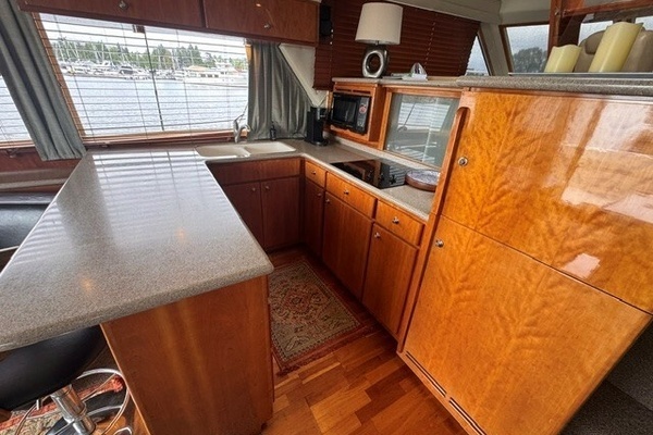 2001 Navigator 48