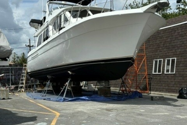 LADY CAPTIVA 48ft Navigator Yacht For Sale