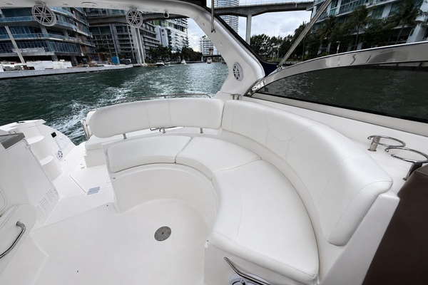 38ft Regal Yacht For Sale
