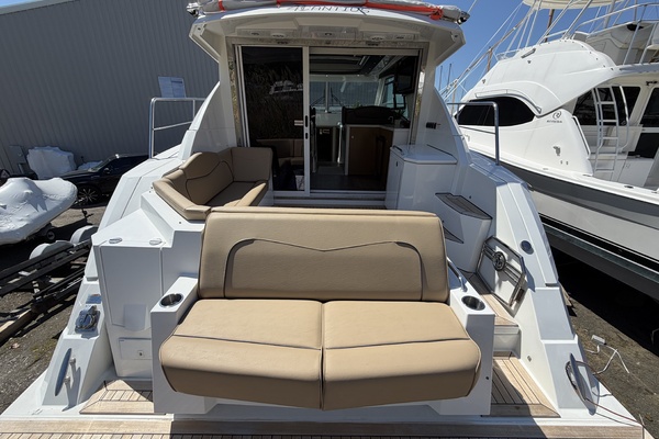 41ft Cruisers Yachts Yacht For Sale
