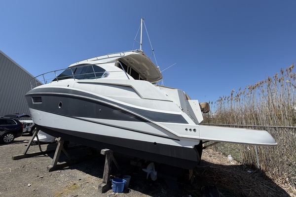 41ft Cruisers Yachts Yacht For Sale