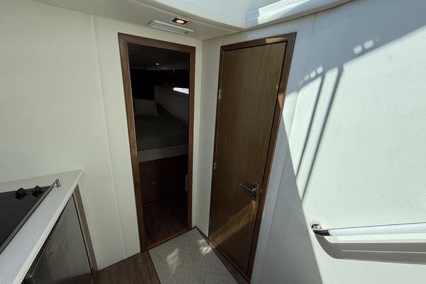 41ft Cruisers Yachts Yacht For Sale