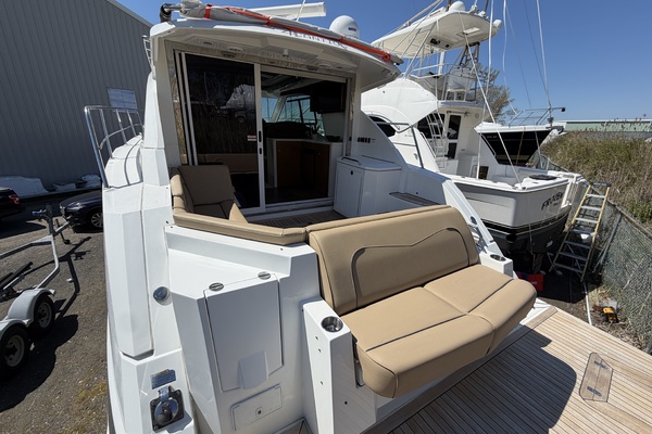 41ft Cruisers Yachts Yacht For Sale