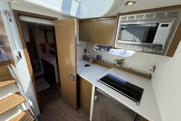 41ft Cruisers Yachts Yacht For Sale