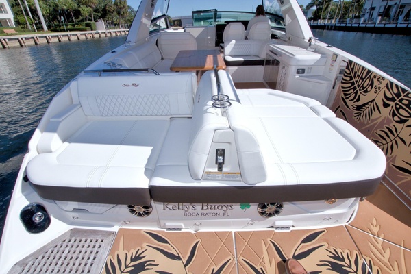 Kelly s Buoys 40ft Sea Ray Yacht For Sale