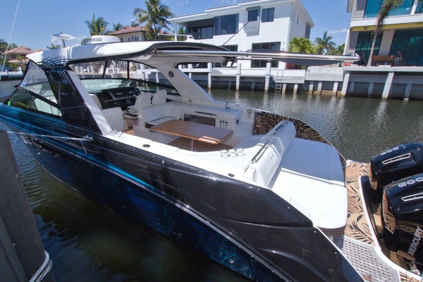 Kelly s Buoys 40ft Sea Ray Yacht For Sale