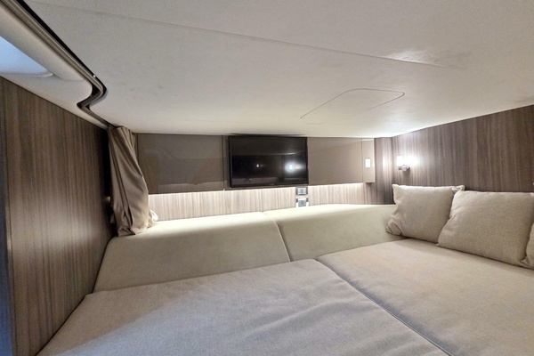 Kelly s Buoys 40ft Sea Ray Yacht For Sale