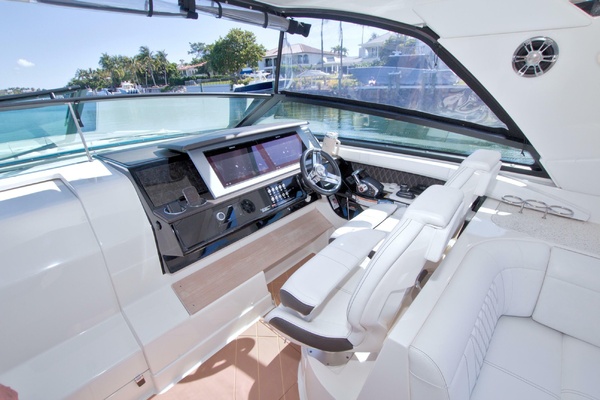Kelly s Buoys 40ft Sea Ray Yacht For Sale