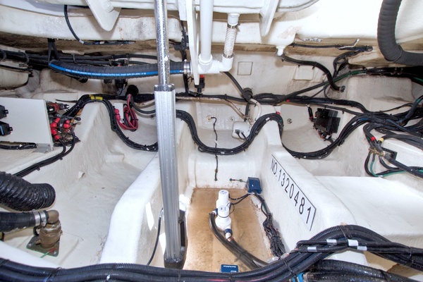 Kelly s Buoys 40ft Sea Ray Yacht For Sale