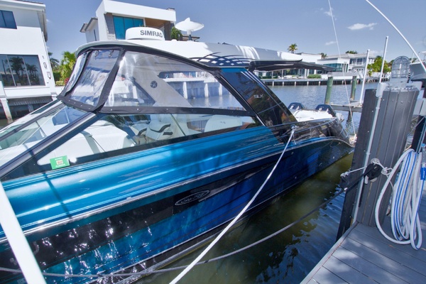 Kelly s Buoys 40ft Sea Ray Yacht For Sale
