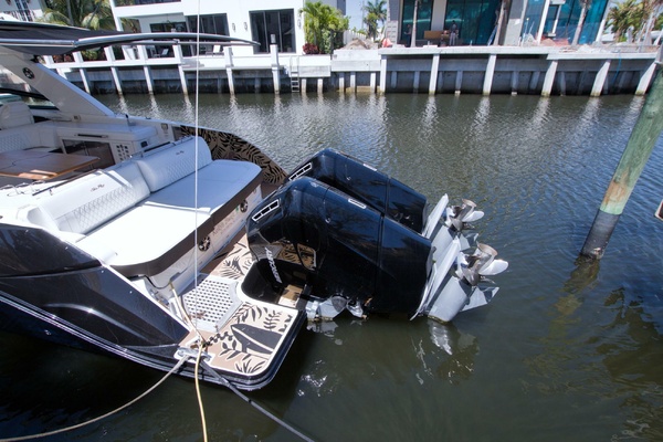 Kelly s Buoys 40ft Sea Ray Yacht For Sale